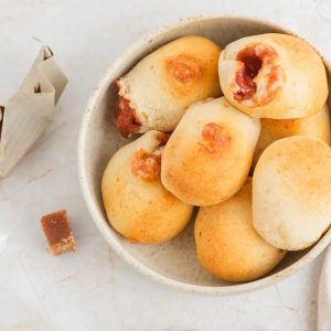 COLOMBIAN CHEESE BREAD WITH GUAVA PASTE/ PAN DE YUCA BOCADILLO